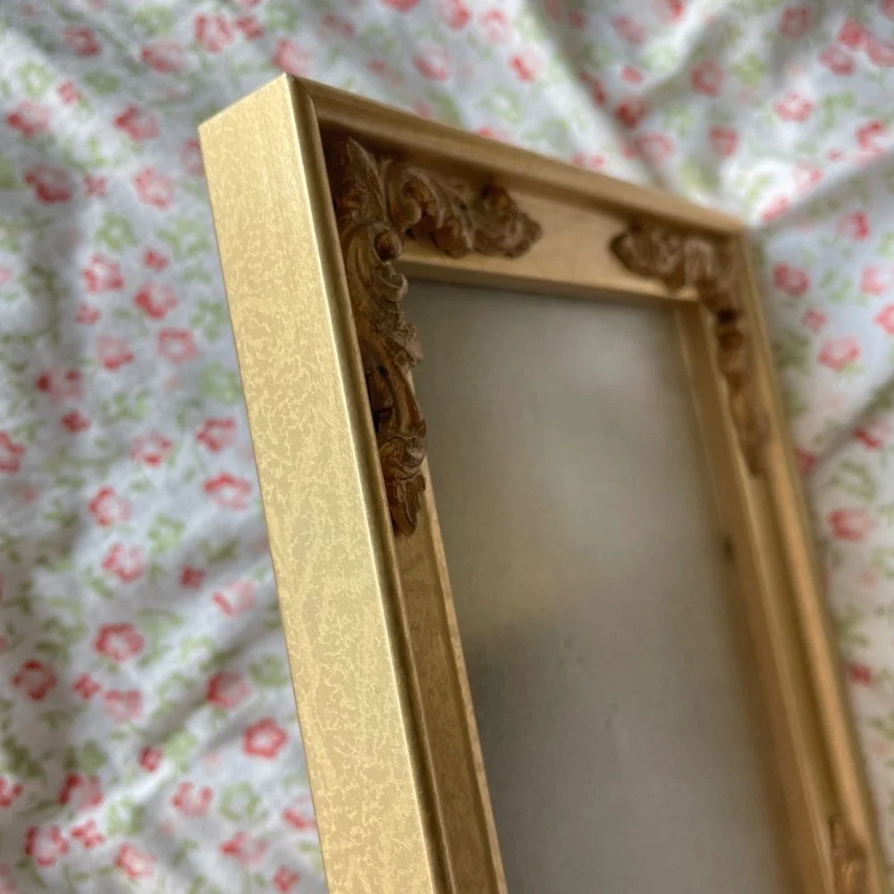 Vtg gold art nouveau regency 4x6 Picture Frame Ornate Etched filigree scroll